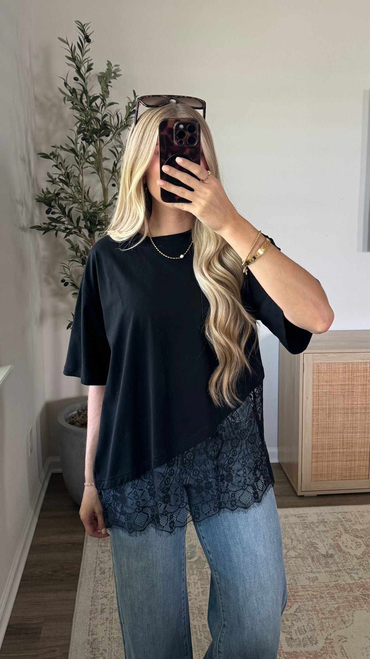 Lace T-Shirt / Black