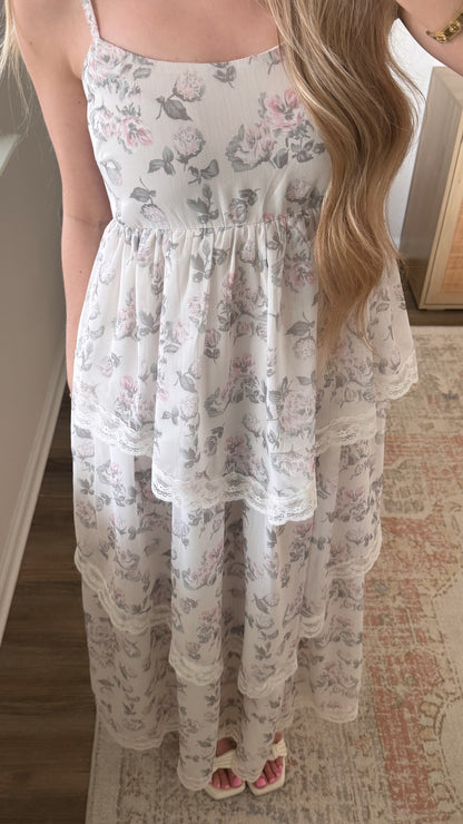 Lace Tiered Maxi Dress / Floral