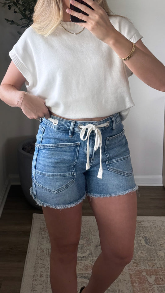 Patch Pocket Shorts / Med Wash