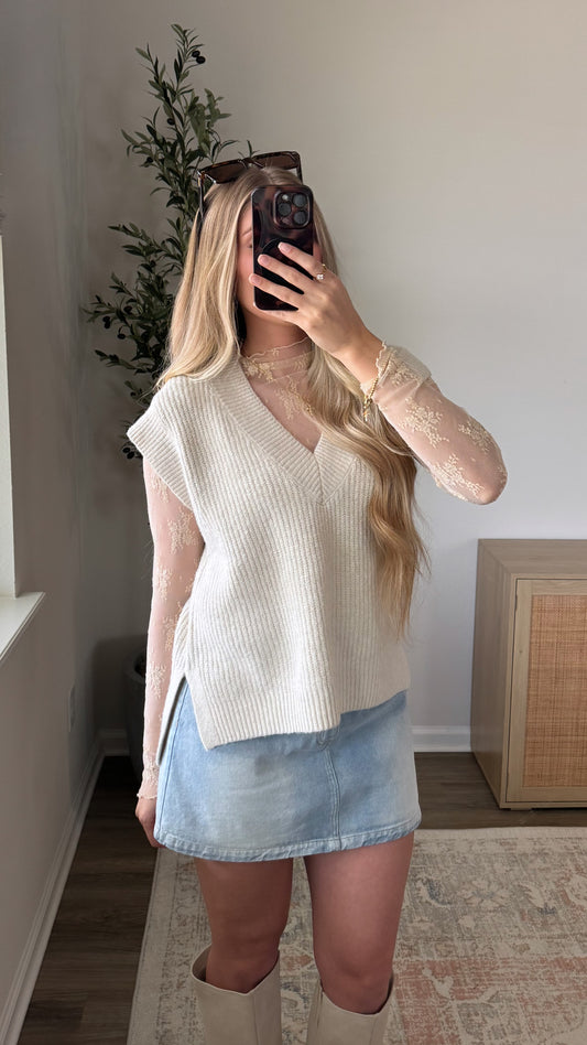 Side Slit Sweater Vest / Natural