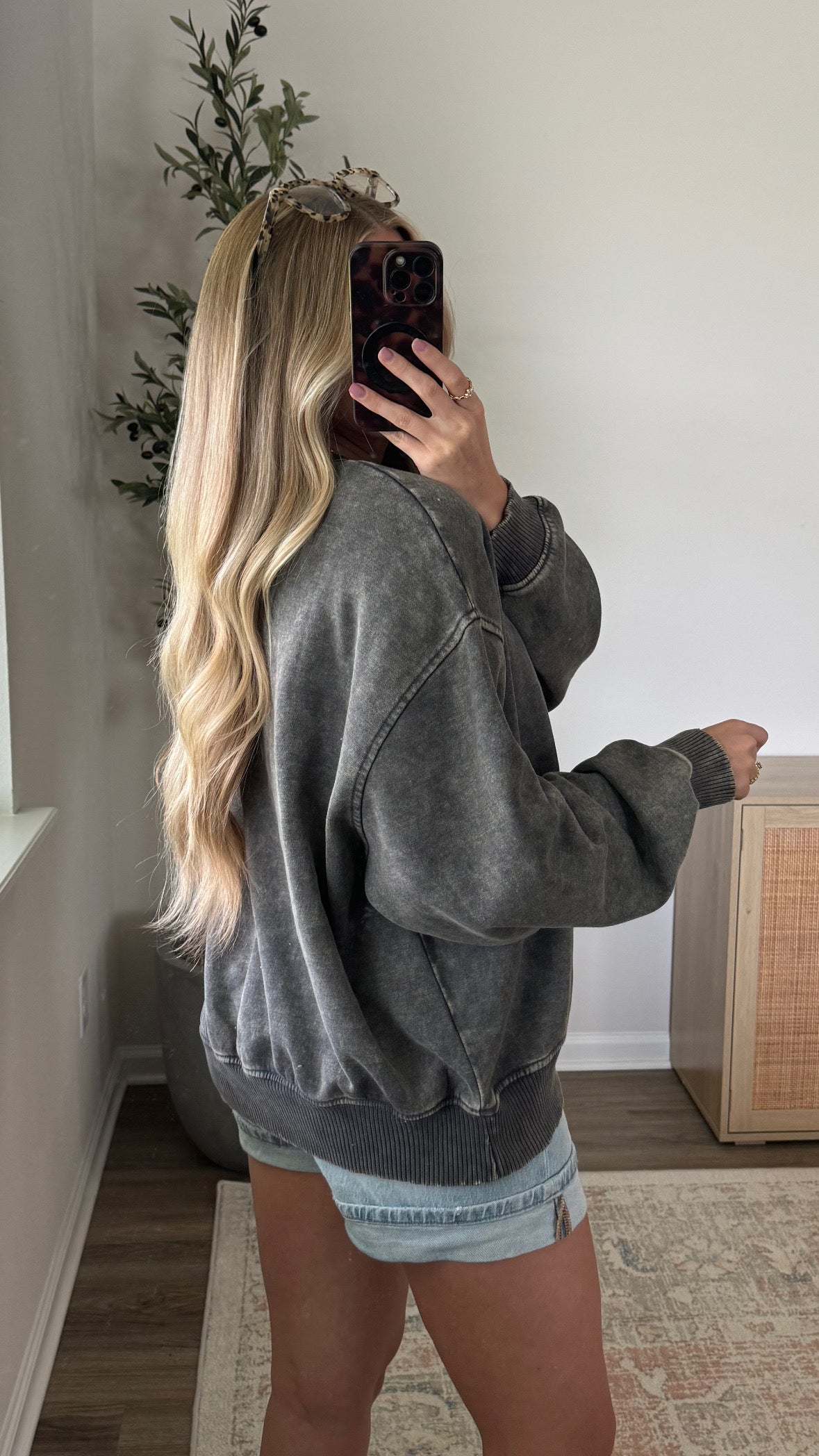 Cozy Fleece Pullover / Charcoal