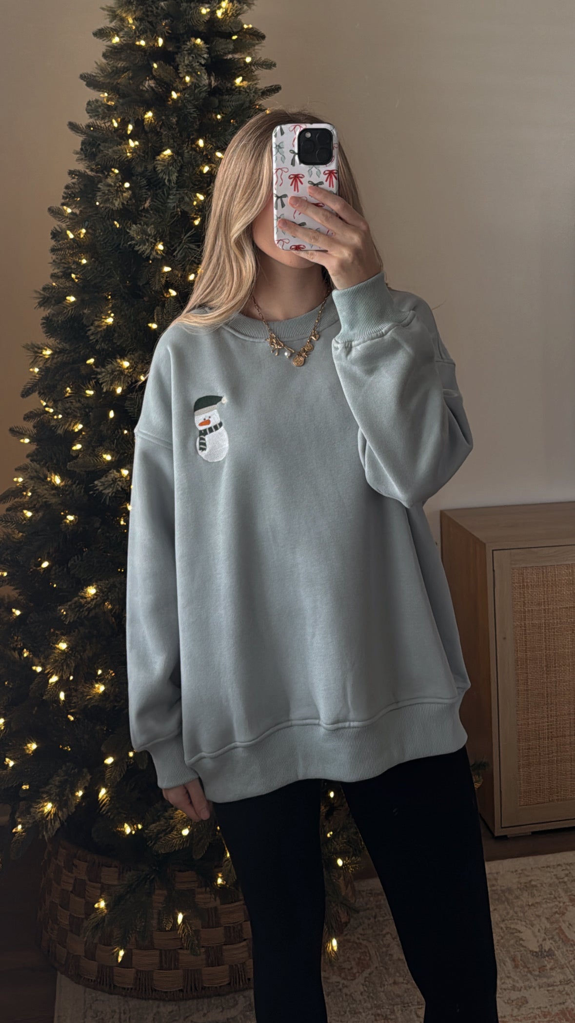 Merry Christmas Sweatshirt / Light Blue