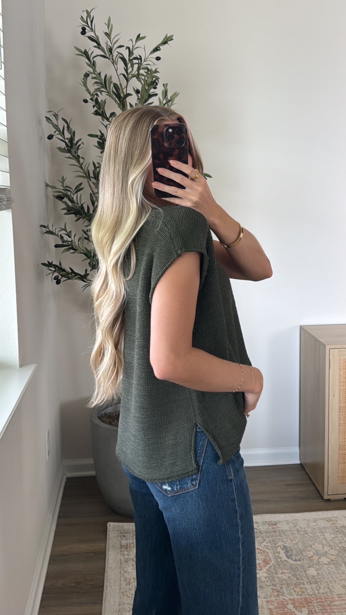 Brooke Sweater Vest / Olive