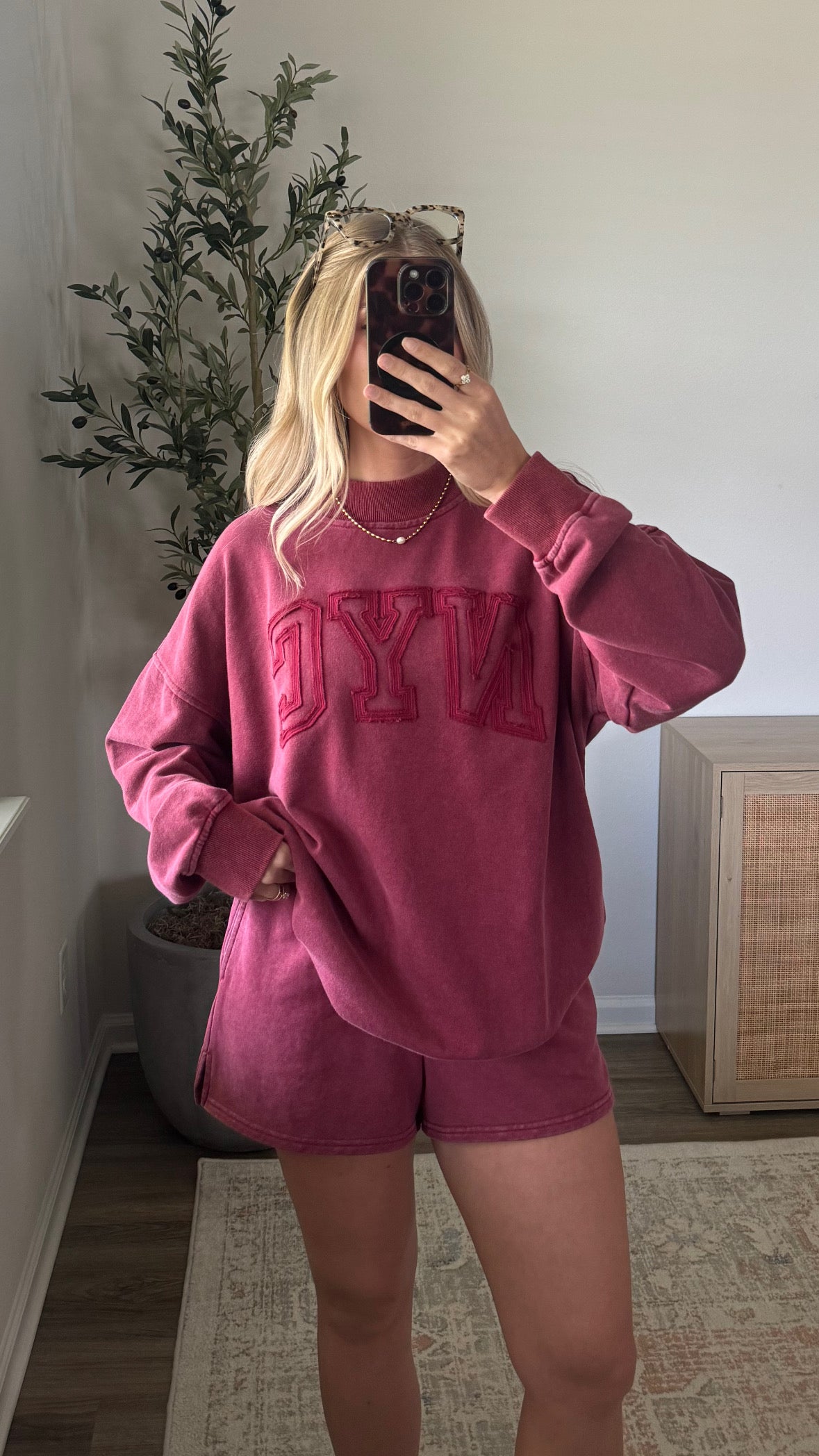 PREORDER (Estimated to ship 8/3) - NYC Mock Neck Shorts Set / Burgundy