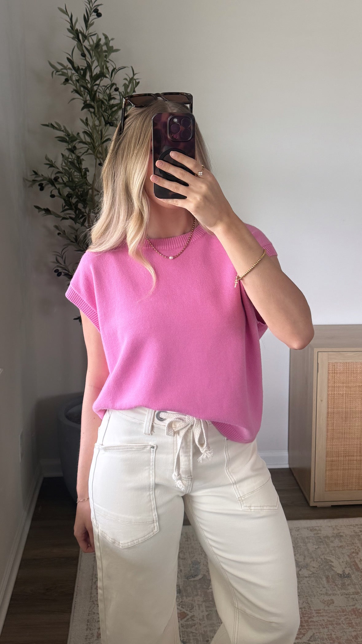 Classic Sweater Vest / Pink