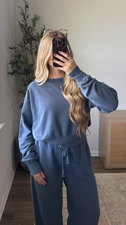 Maddie Crewneck Sweatshirt / Dusty Blue
