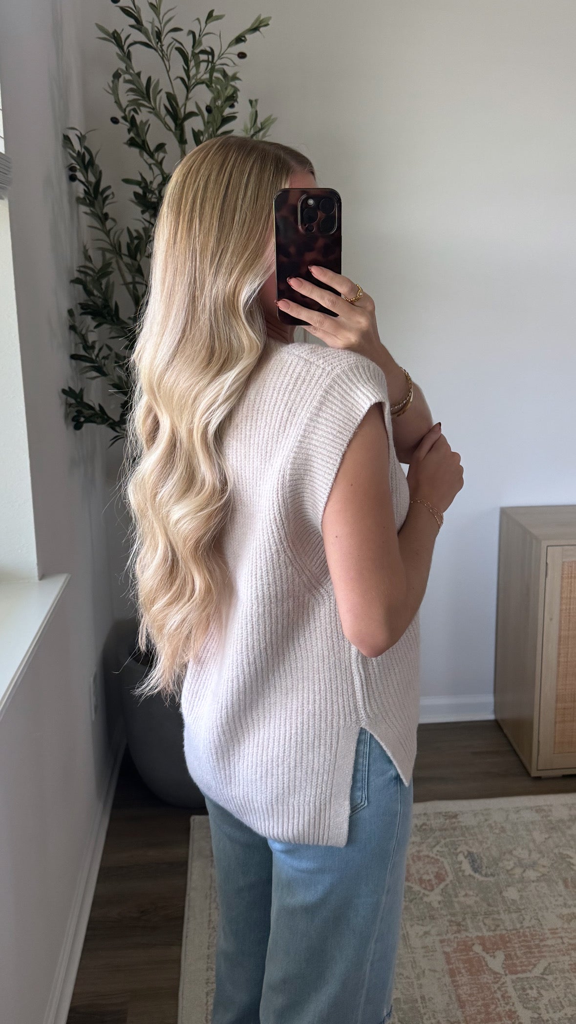 Side Slit Sweater Vest / Natural