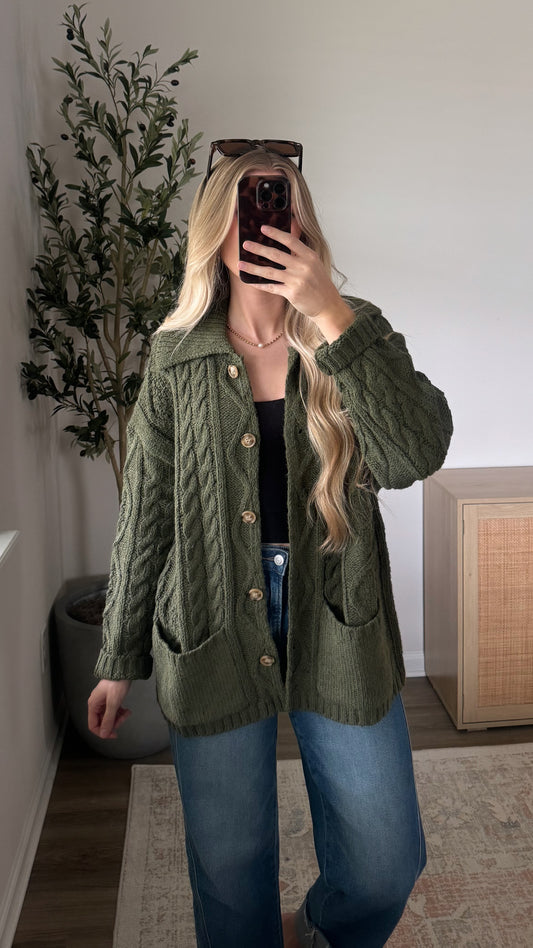 Chloe Cable Knit Cardigan / Dark Green