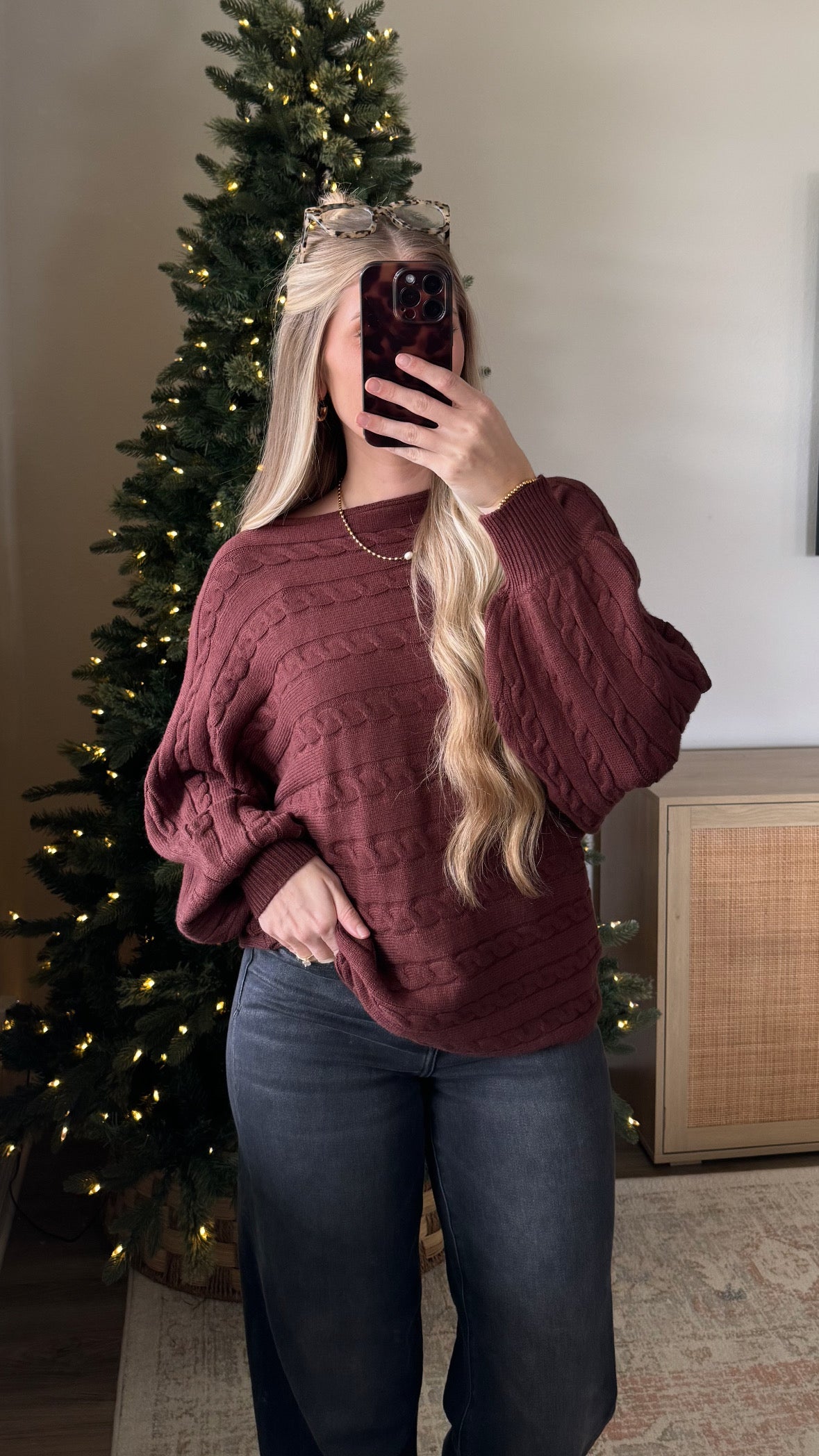 Mistletoe Cable Knit / Dark Brown