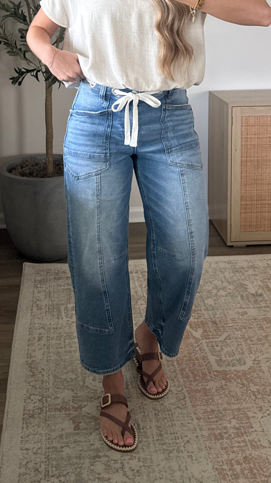 Camryn Barrel Denim / Med Wash
