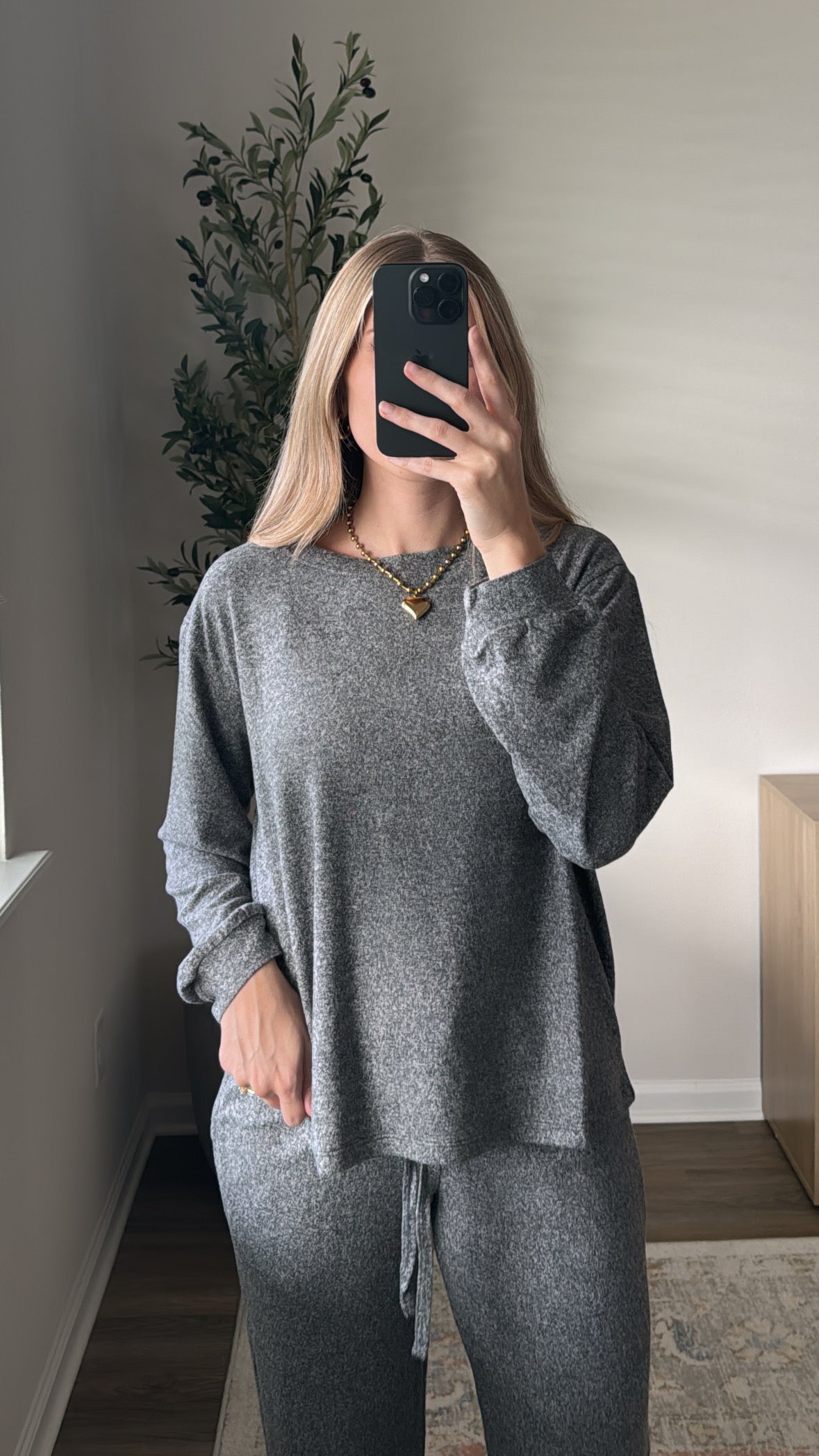 Lux Lounge Top / Charcoal