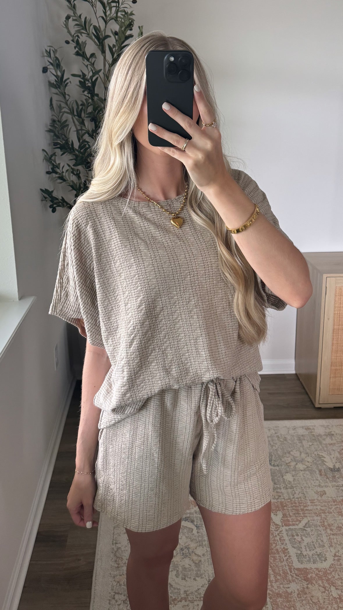 Textured Shorts Set / Taupe