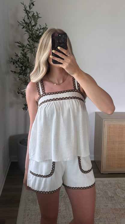 Scalloped Trim Cami / Oatmeal