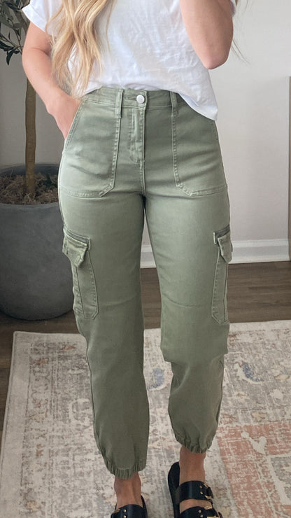 Risen Cargo Joggers / Olive