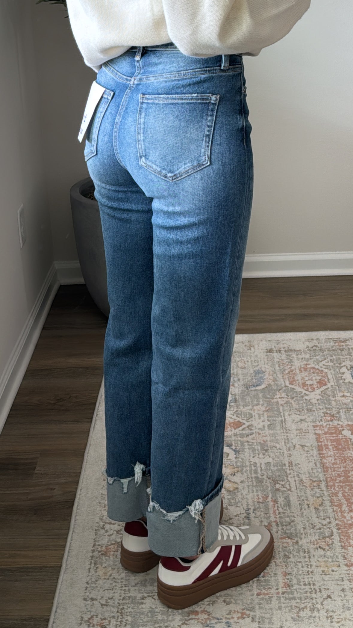 Scottie Cuffed Denim / Medium Wash