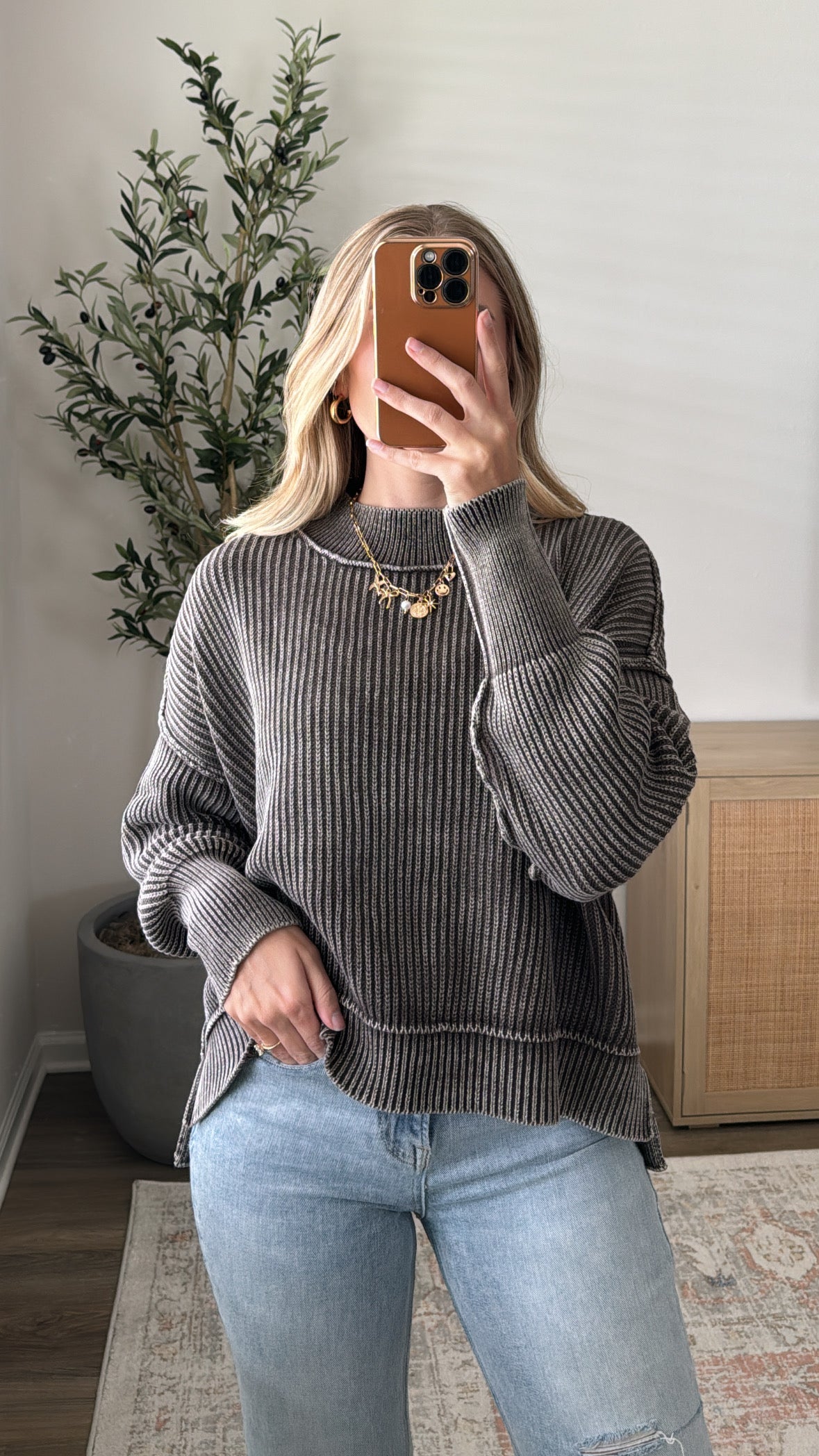 Everyday Ribbed Sweater / Brown