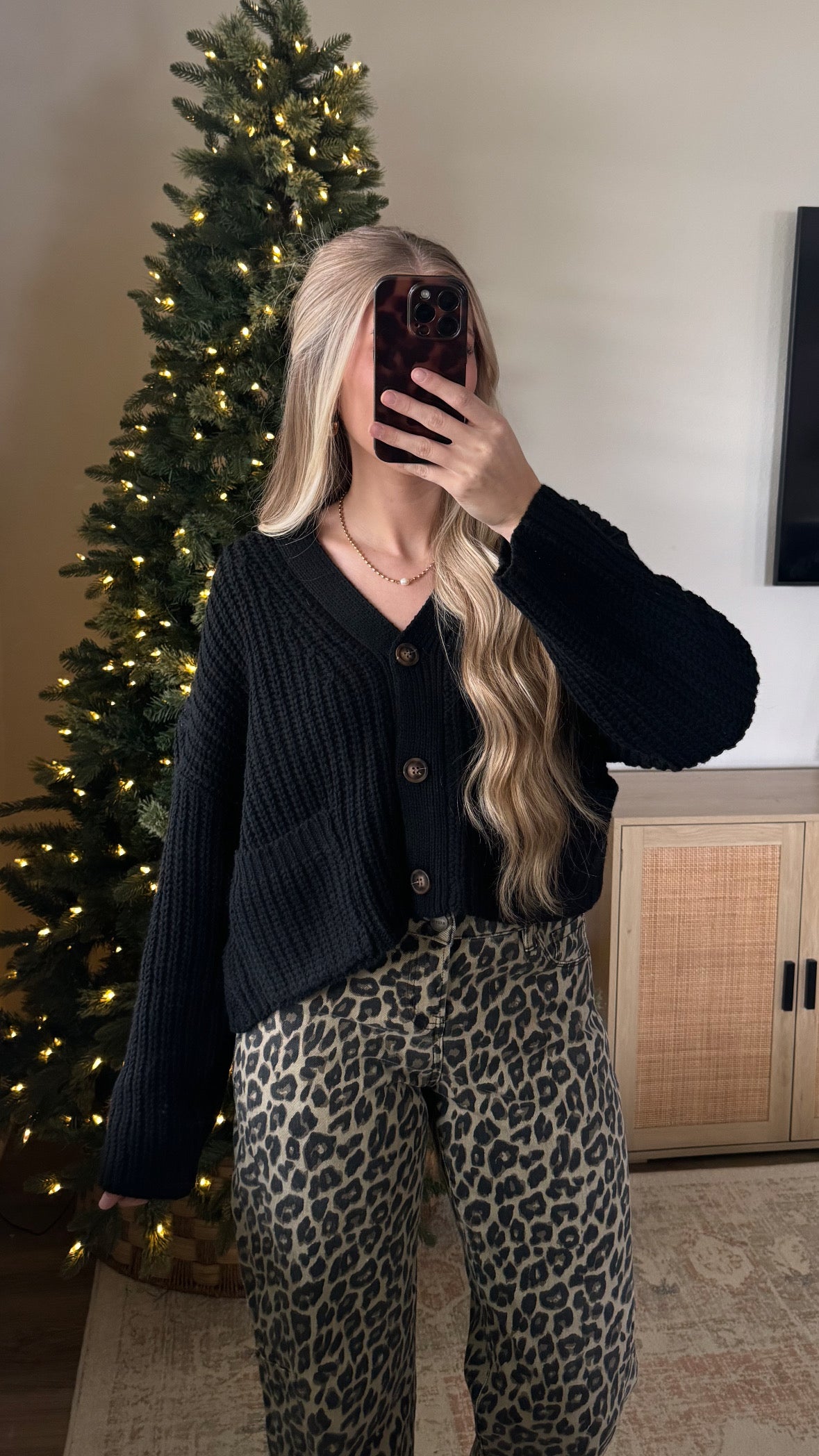 Cropped Cardigan / Black