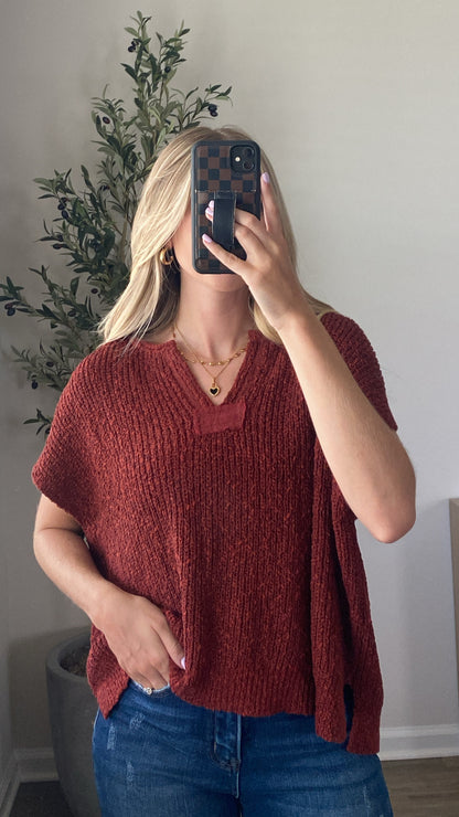 Sleeveless Popcorn Knit / Rust