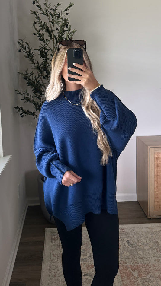 Oversized Essential Knit / Navy