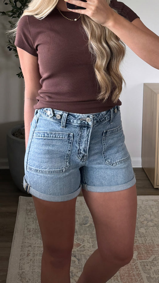 Front Pocket Denim Shorts / Med Wash
