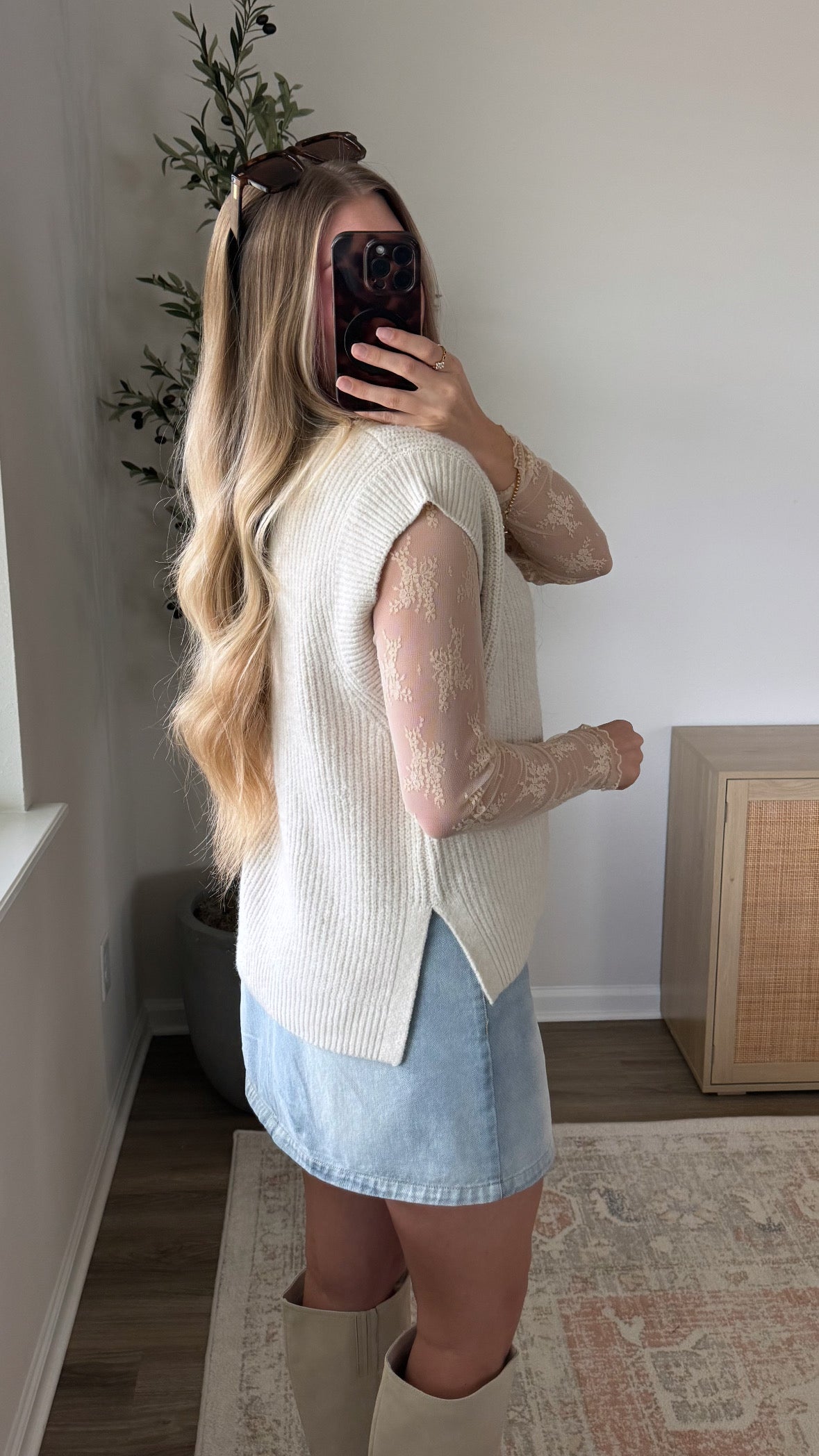 Side Slit Sweater Vest / Natural