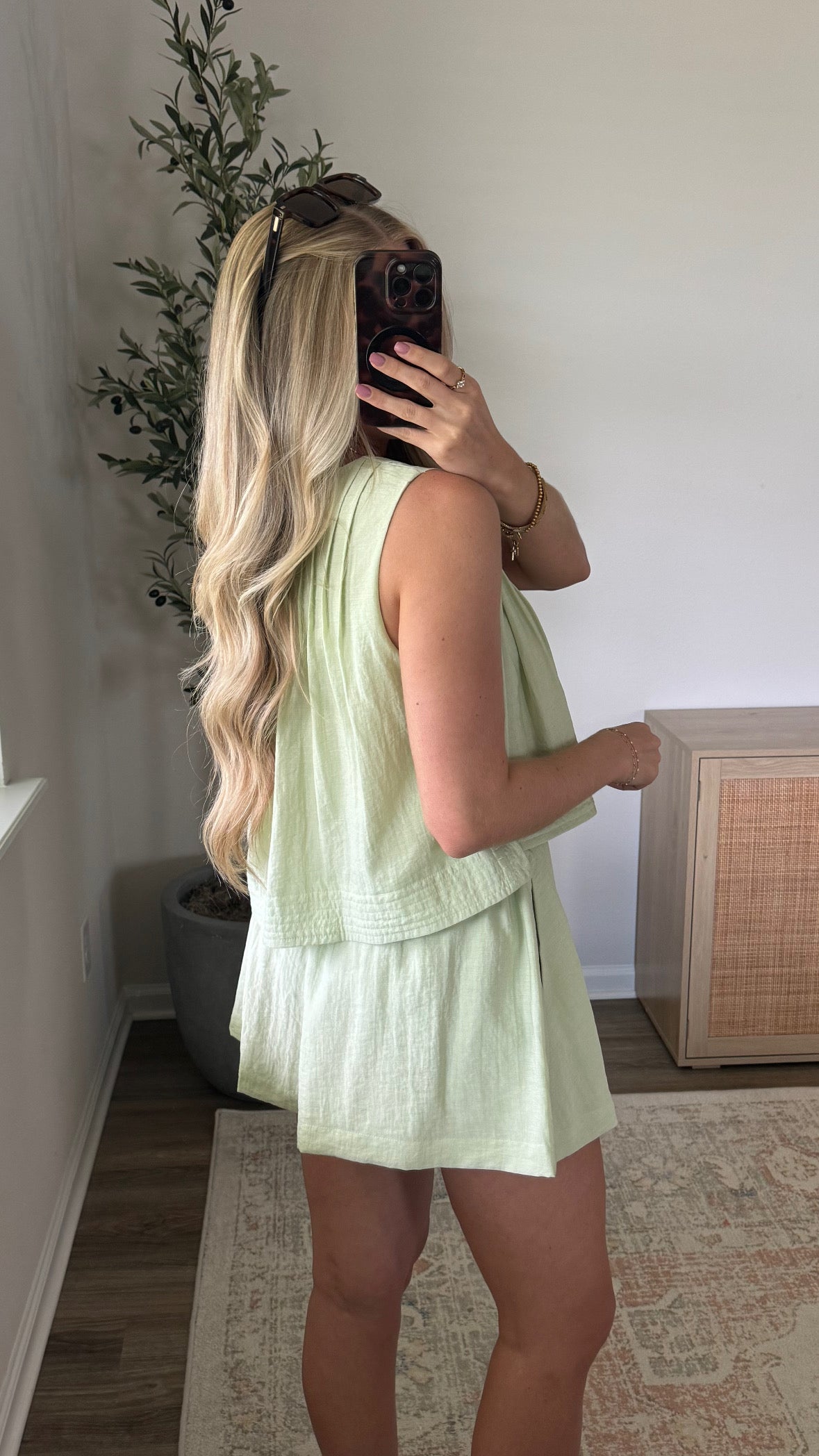 Island Mist Shorts Set / Light Green