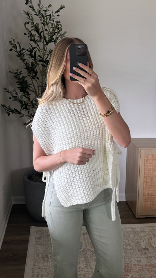 Ella Side Tie Sweater / Ivory