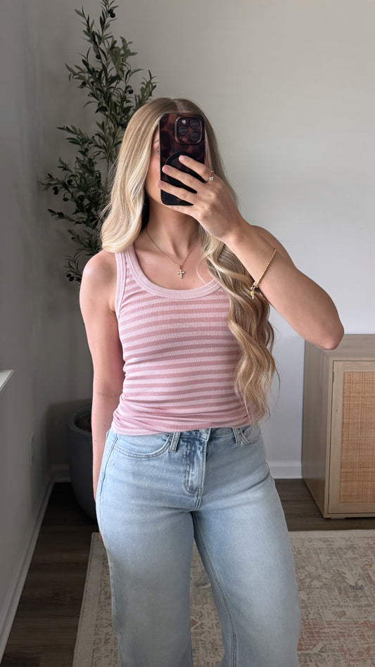 Beachside Striped Tank / Pink