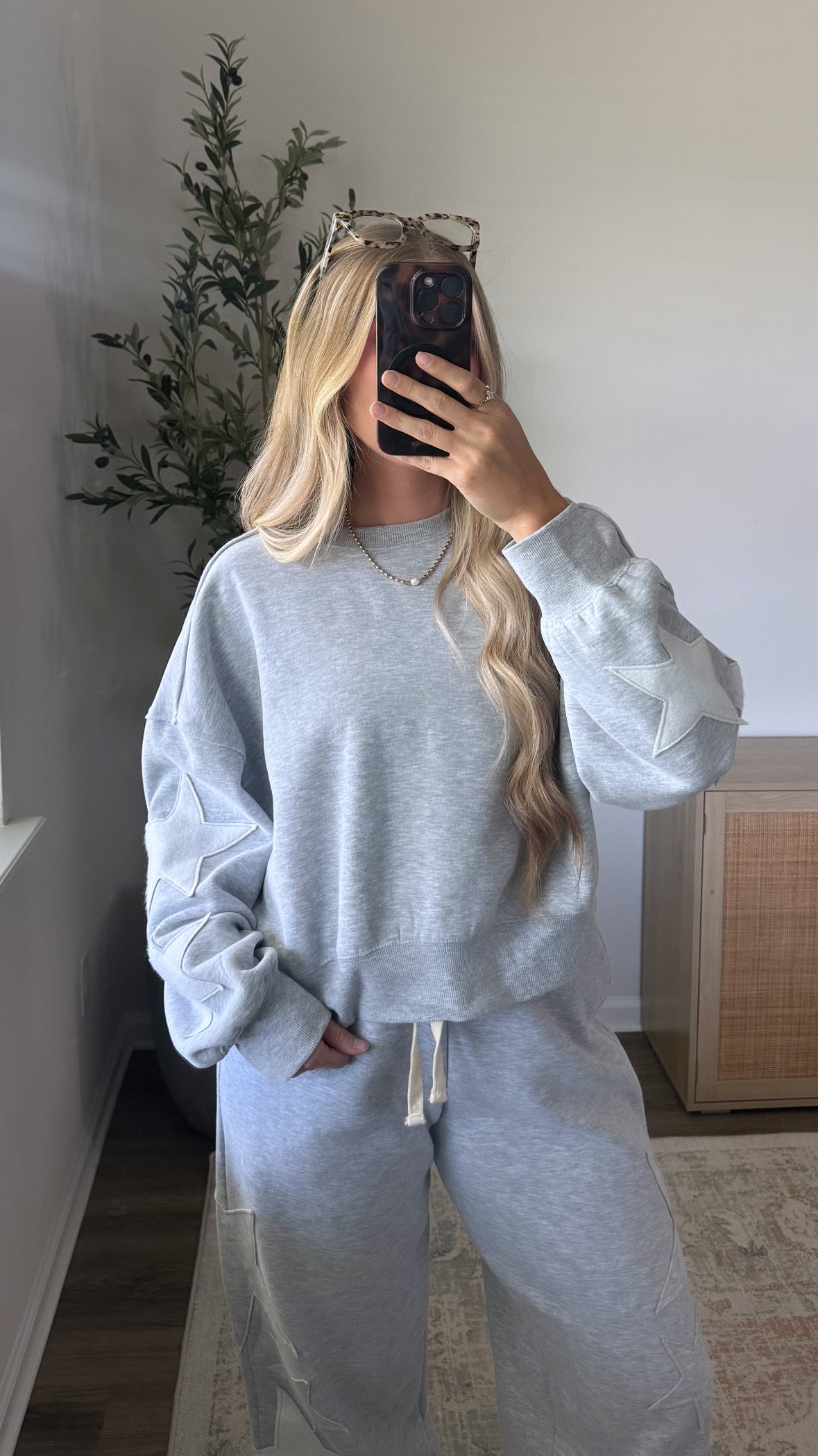 Star Patchwork Pullover / Grey