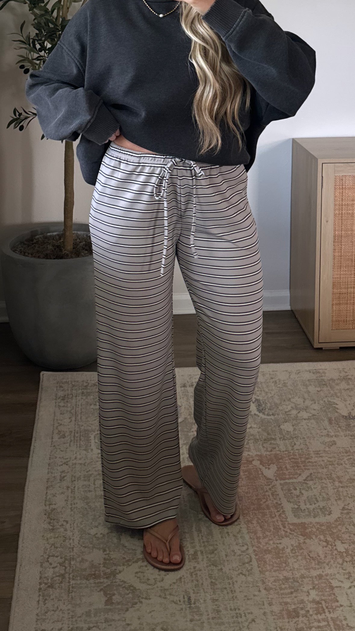 Mid Waisted Striped Pants / Taupe + Navy
