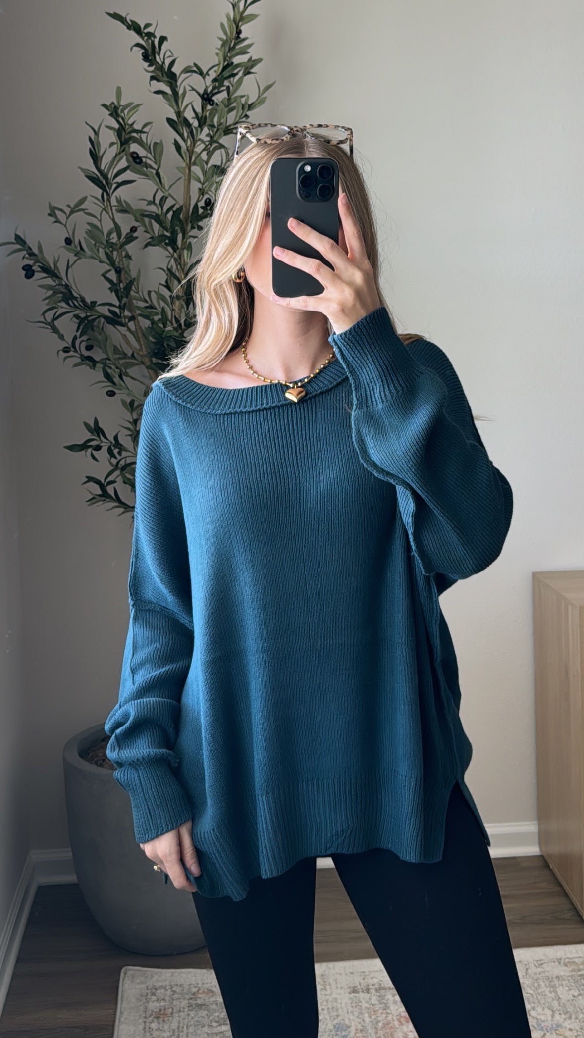 Exposed Seam Sweater / Dark Teal