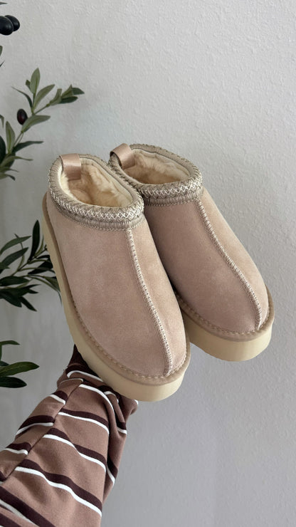 Platform Slippers / Sandstone